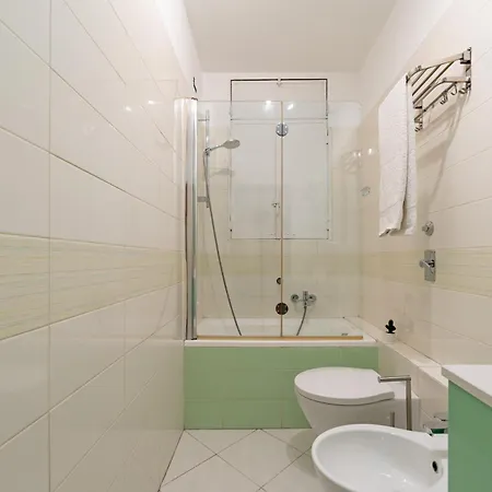 Comfort Steps From The Duomo - Metro Right Outside *