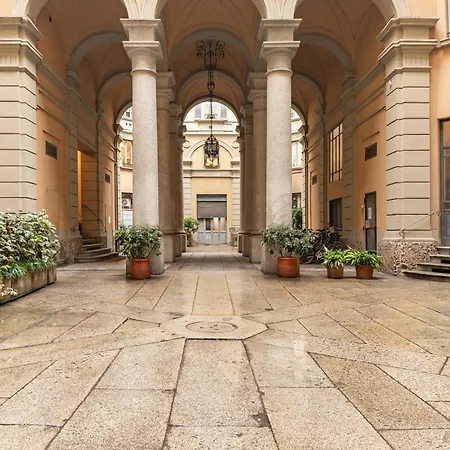 Διαμέρισμα Comfort Steps From The Duomo - Metro Right Outside *